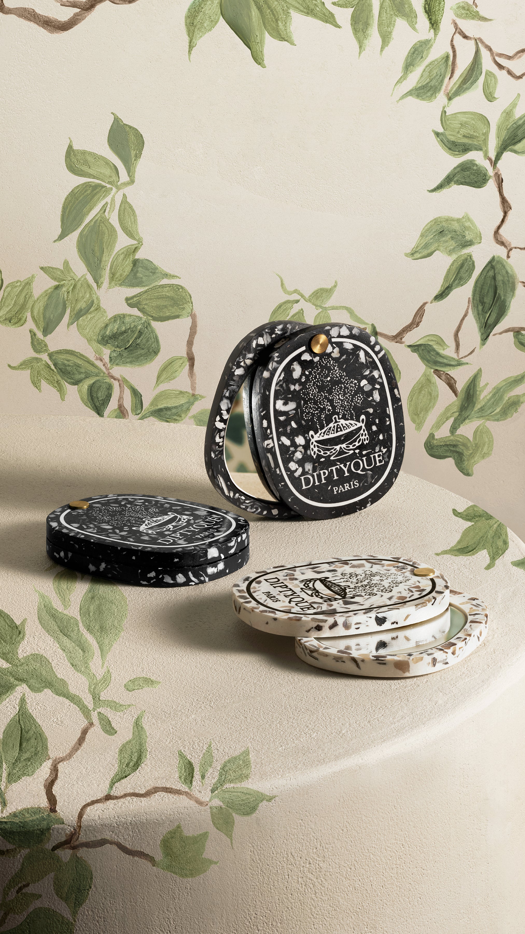 Bathroom accessories – Diptyque