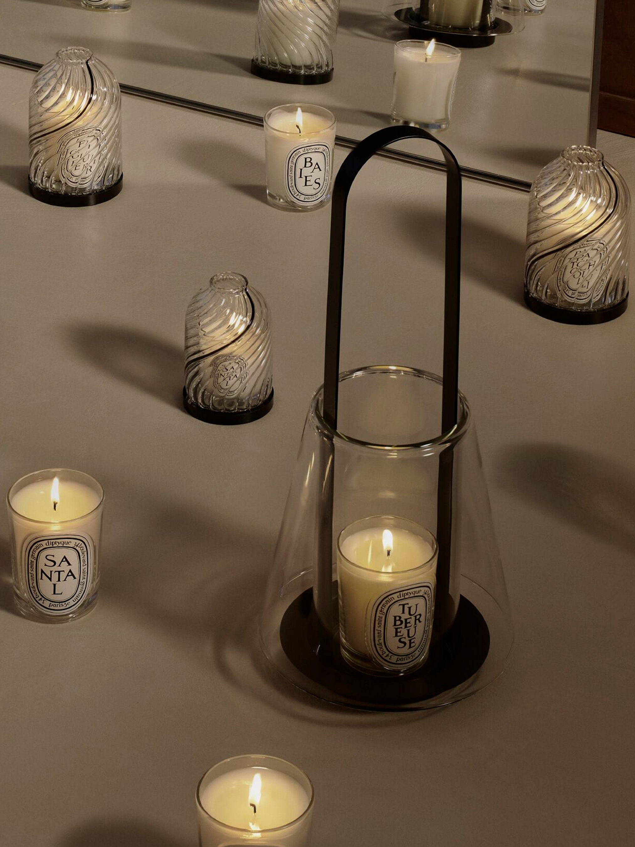 Traveling lantern - For classic and medium candles – Diptyque